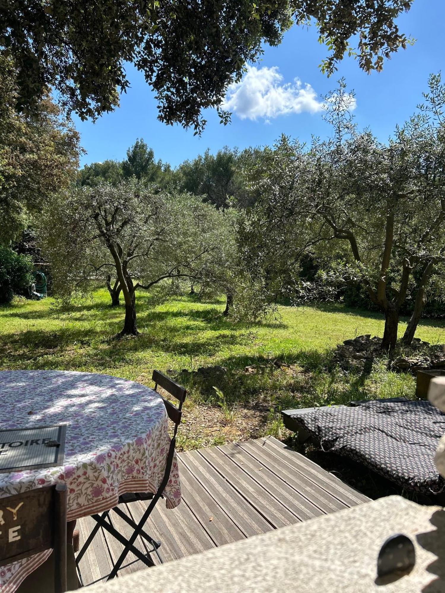 Les Cabanons Sainte Victoire *
