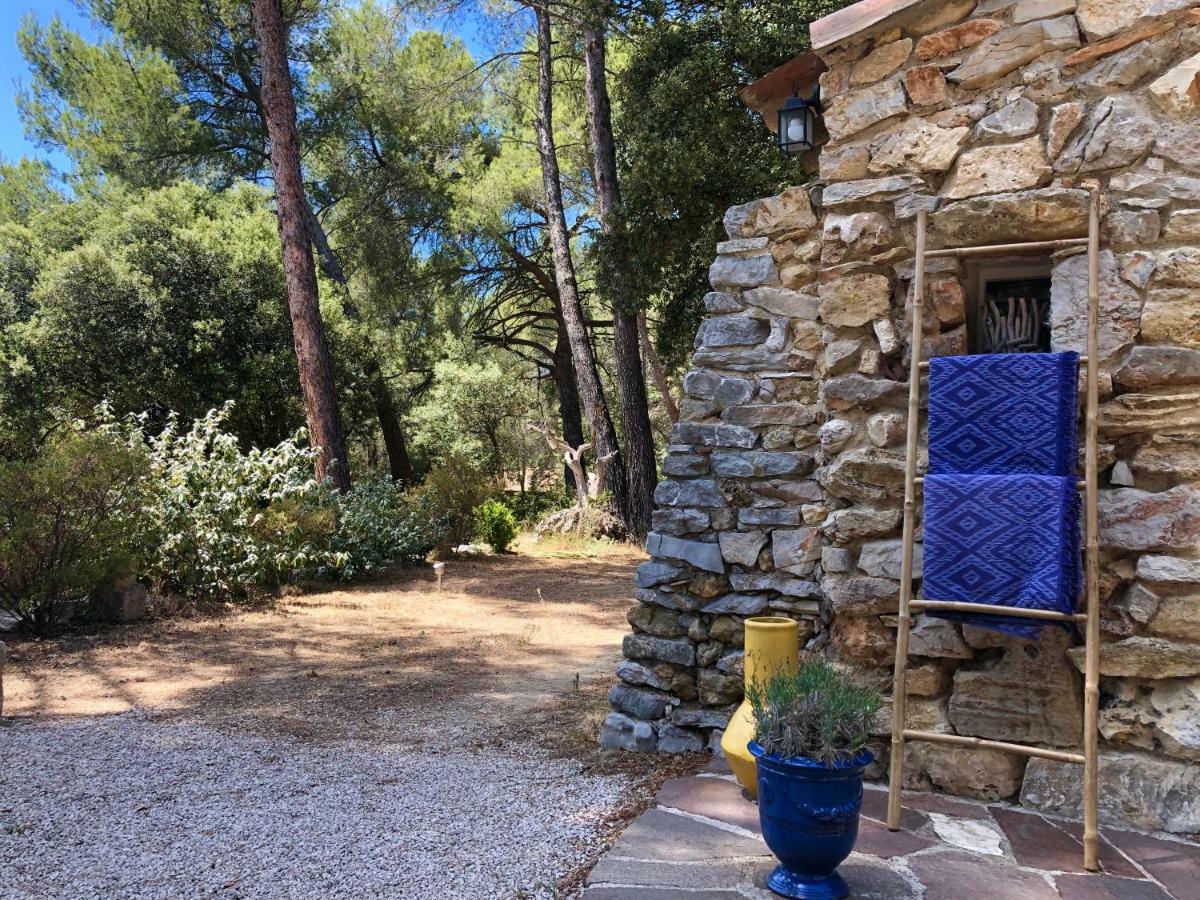 Les Cabanons Sainte Victoire Saint-Marc-Jaumegarde