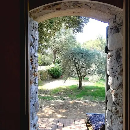 Hotel Les Cabanons Sainte Victoire Esterno foto